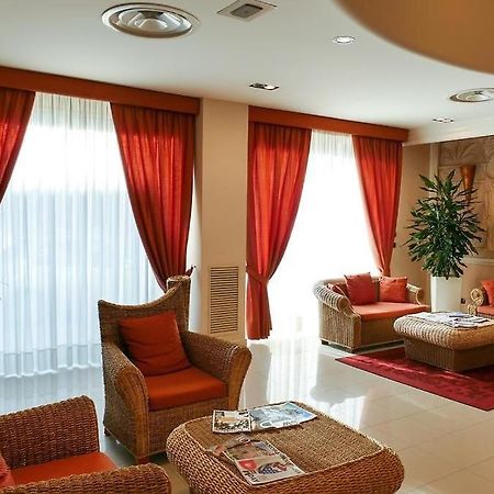 Stella Charming & Luxury Rooms กอนแวร์ซาโน ภายนอก รูปภาพ
