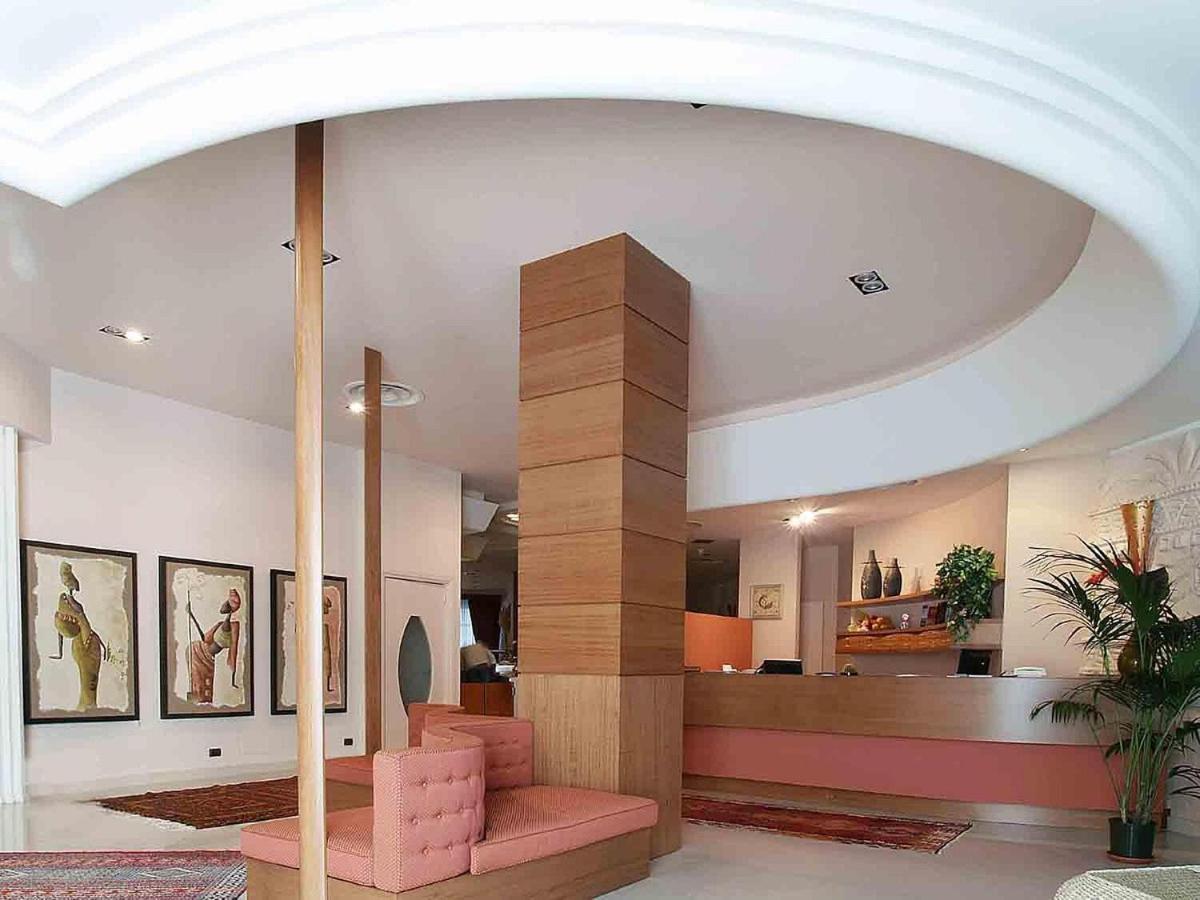 Stella Charming & Luxury Rooms กอนแวร์ซาโน ภายนอก รูปภาพ