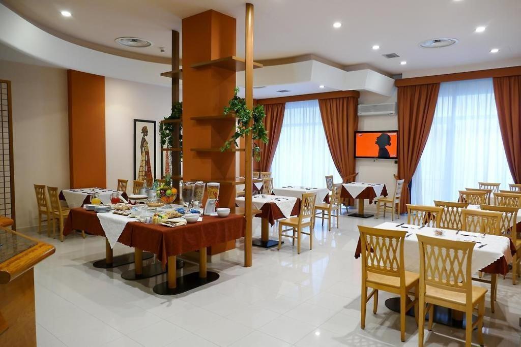 Stella Charming & Luxury Rooms กอนแวร์ซาโน ภายนอก รูปภาพ